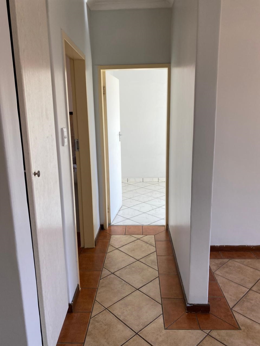  Bedroom Property for Sale in Equestria Gauteng