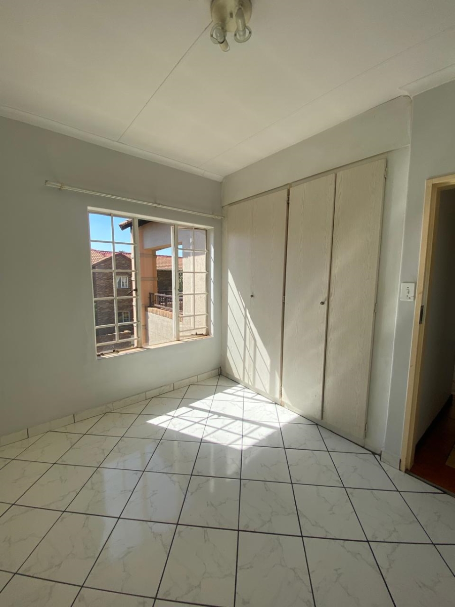  Bedroom Property for Sale in Equestria Gauteng