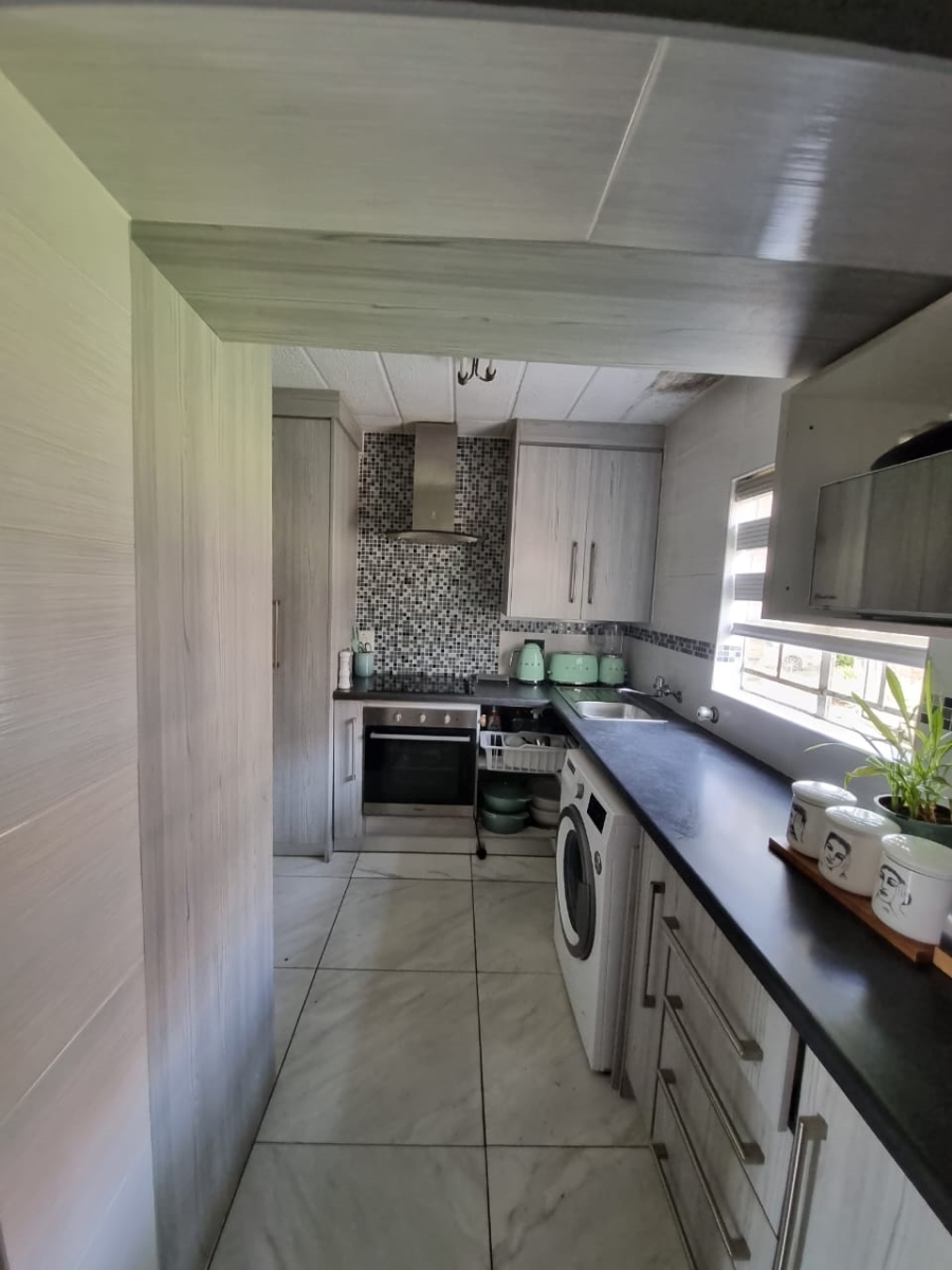  Bedroom Property for Sale in Moreleta Park Gauteng