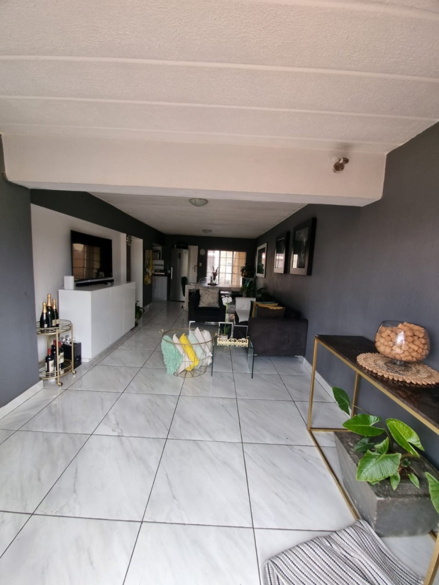  Bedroom Property for Sale in Moreleta Park Gauteng