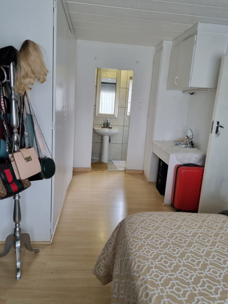  Bedroom Property for Sale in Moreleta Park Gauteng