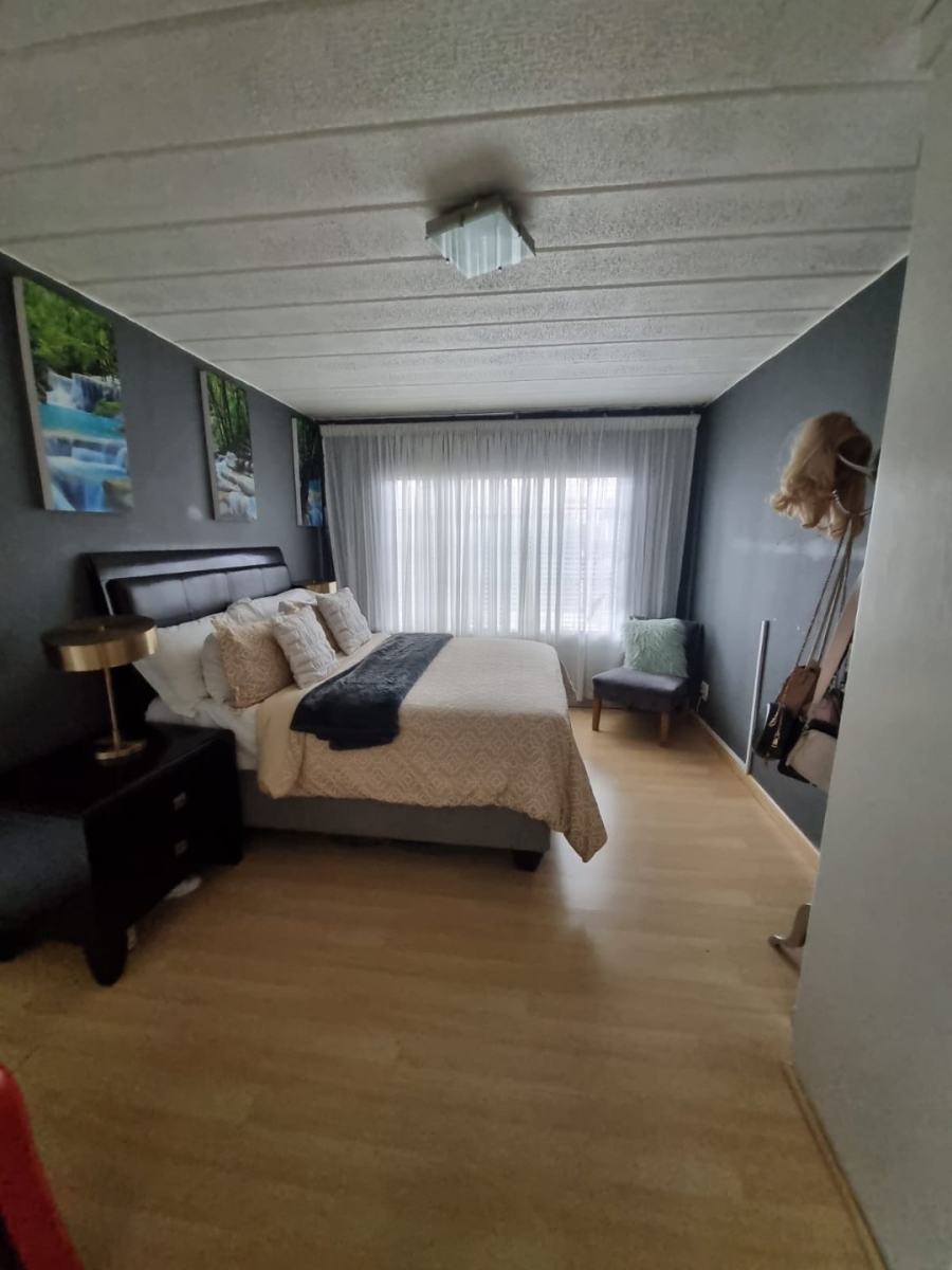  Bedroom Property for Sale in Moreleta Park Gauteng