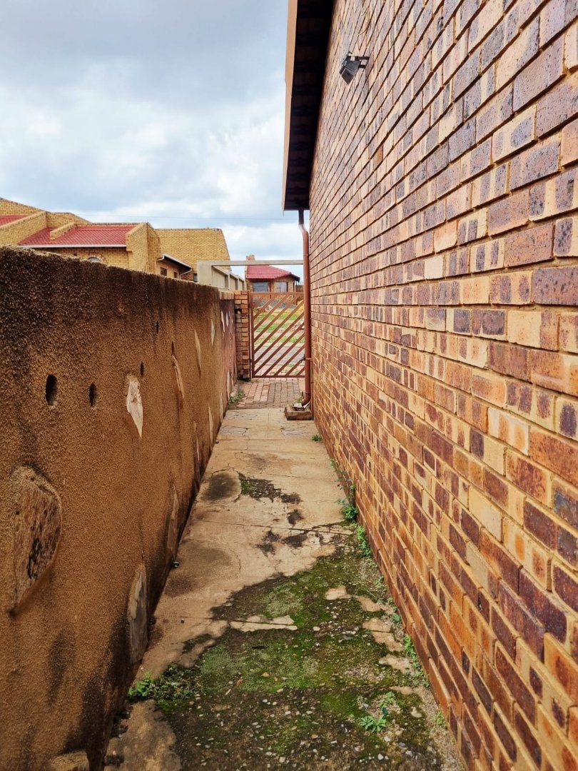 3 Bedroom Property for Sale in Vosloorus Ext 2 Gauteng