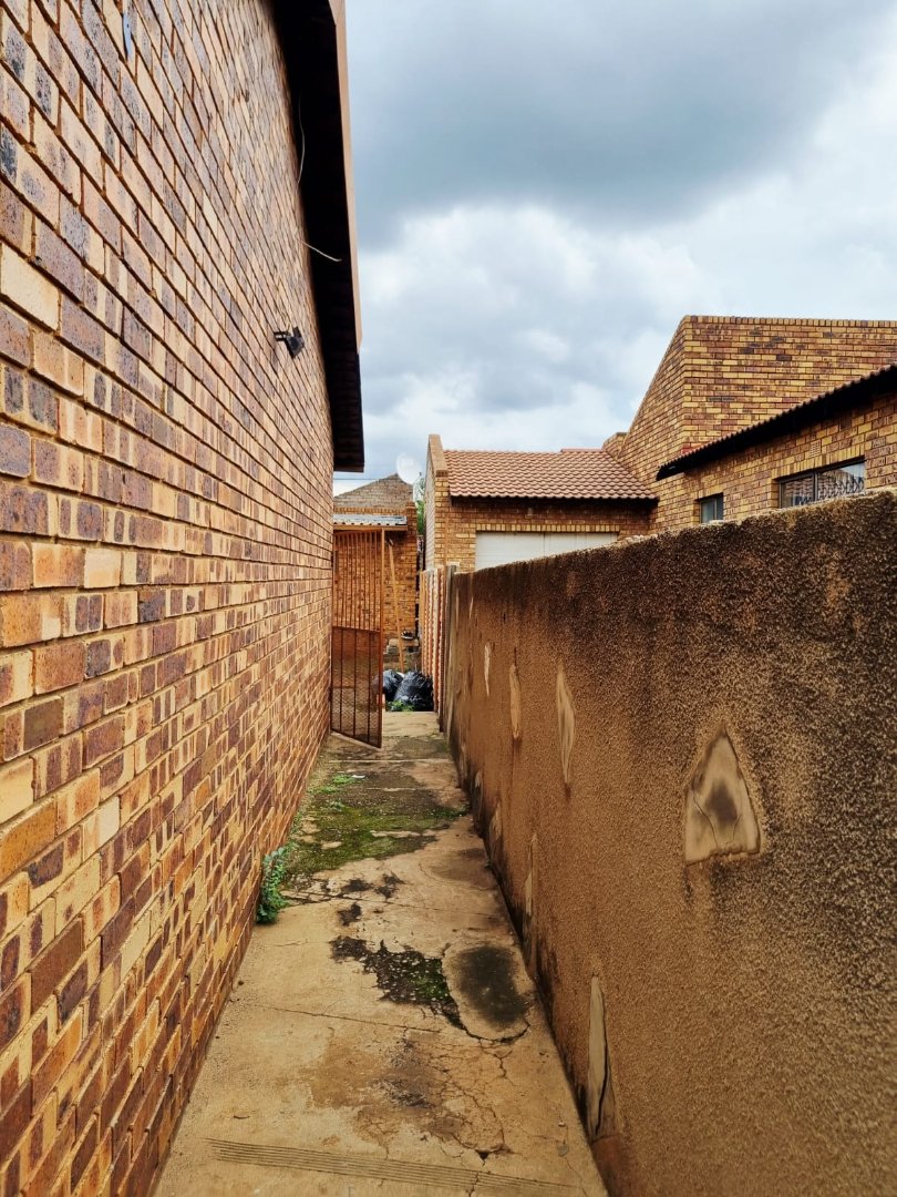 3 Bedroom Property for Sale in Vosloorus Ext 2 Gauteng