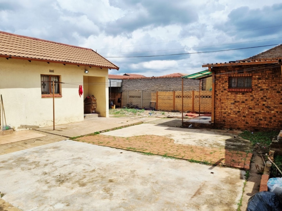 3 Bedroom Property for Sale in Vosloorus Ext 2 Gauteng