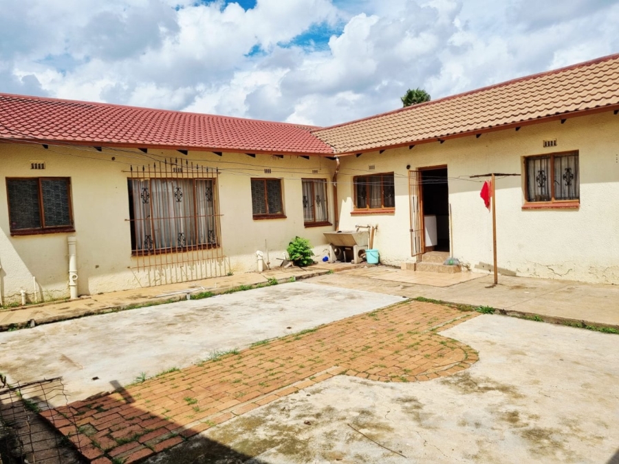 3 Bedroom Property for Sale in Vosloorus Ext 2 Gauteng