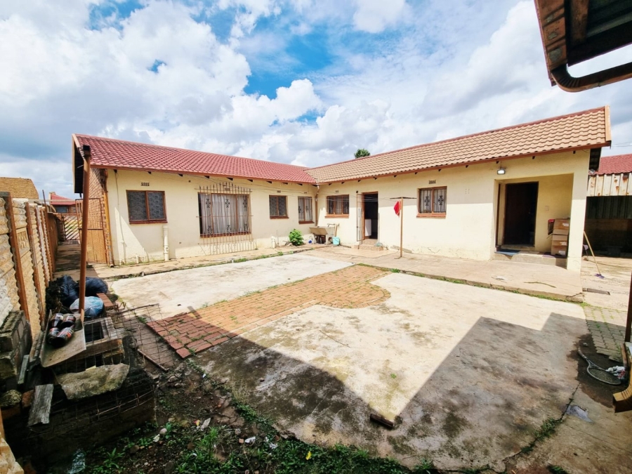3 Bedroom Property for Sale in Vosloorus Ext 2 Gauteng