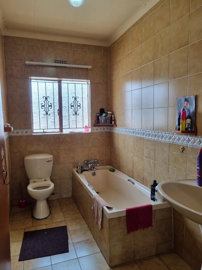3 Bedroom Property for Sale in Vosloorus Ext 2 Gauteng