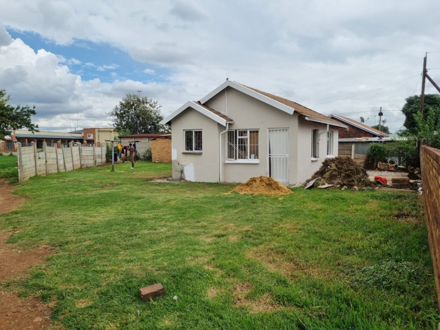 2 Bedroom Property for Sale in Othandweni Gauteng