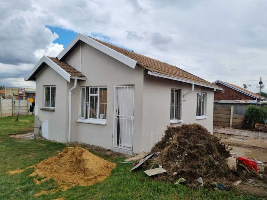 2 Bedroom Property for Sale in Othandweni Gauteng
