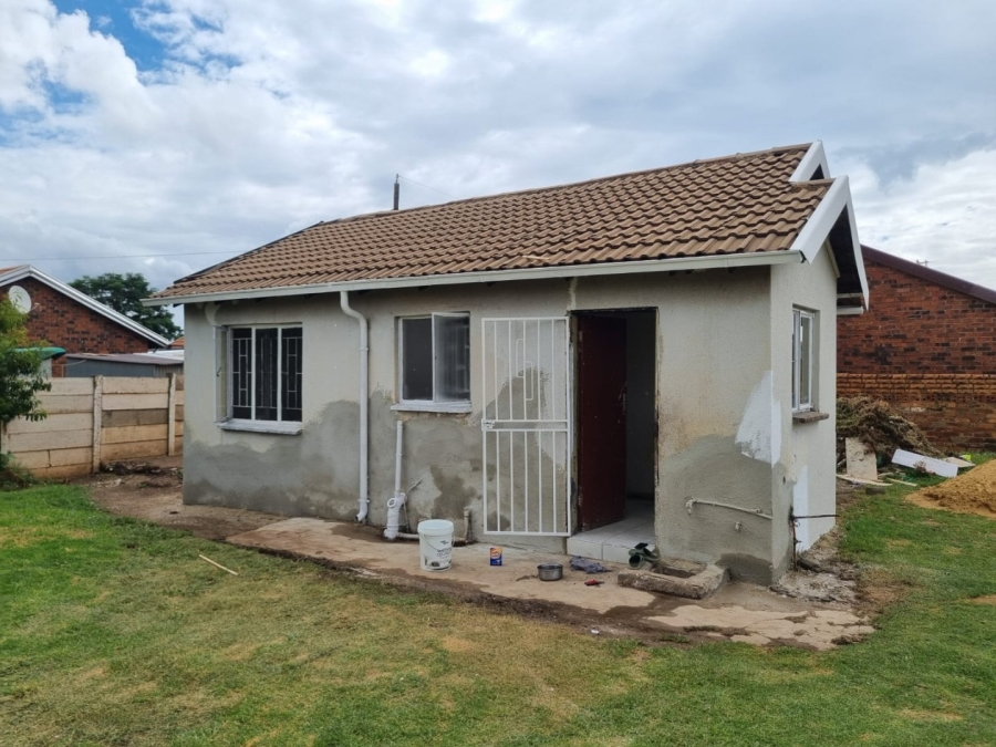2 Bedroom Property for Sale in Othandweni Gauteng