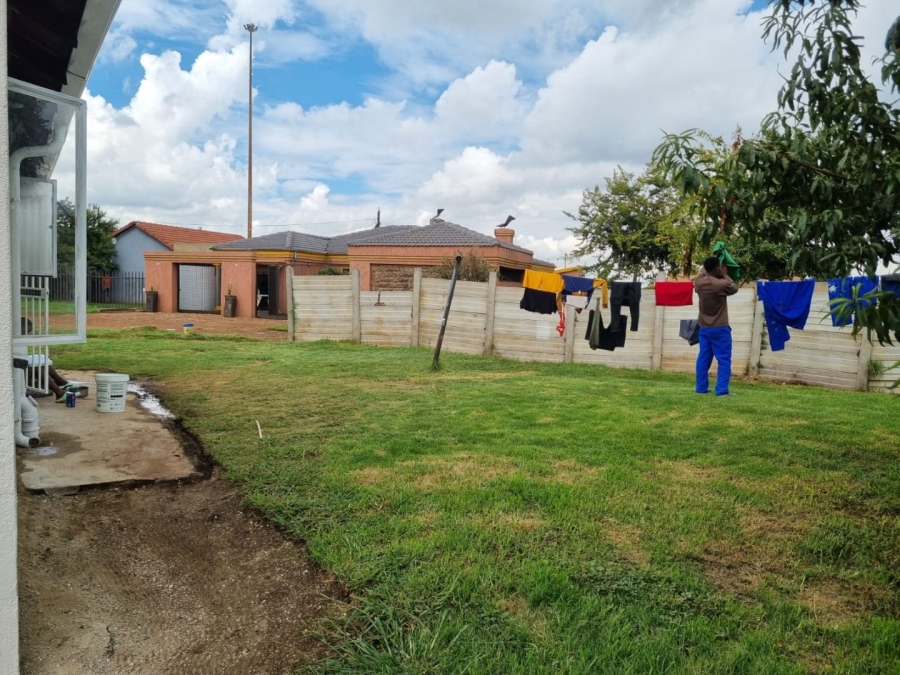 2 Bedroom Property for Sale in Othandweni Gauteng