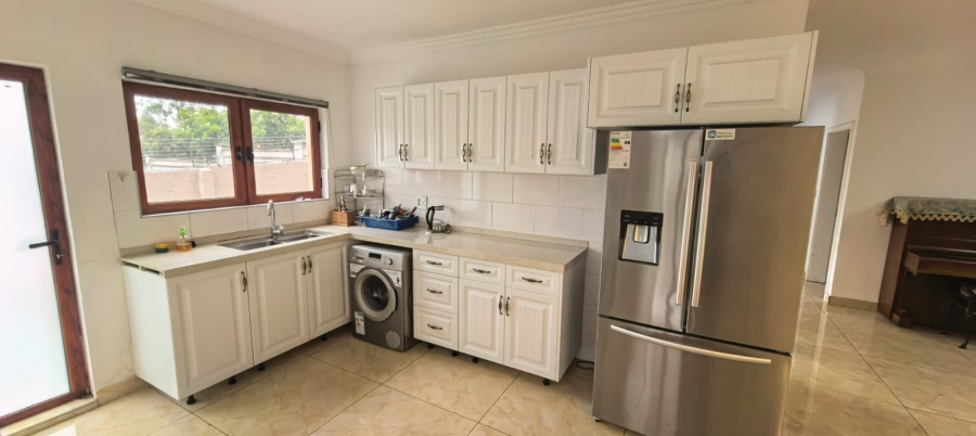 To Let 4 Bedroom Property for Rent in Willaway Gauteng