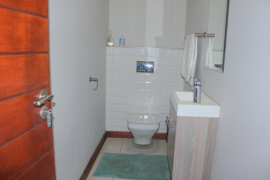 3 Bedroom Property for Sale in Midstream Hill Gauteng