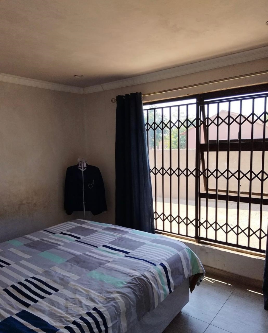 2 Bedroom Property for Sale in Kaalfontein Gauteng