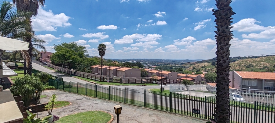 2 Bedroom Property for Sale in Florida Hills Gauteng