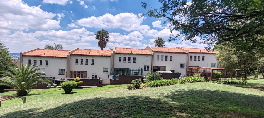 2 Bedroom Property for Sale in Florida Hills Gauteng