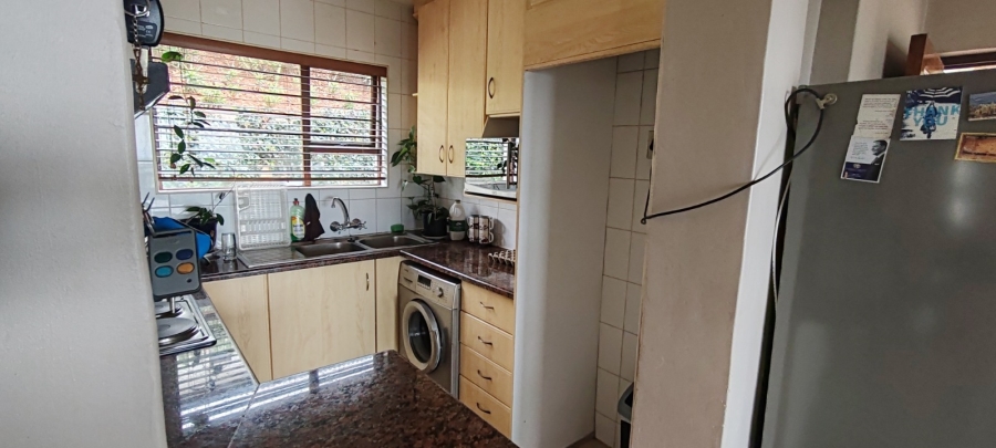 2 Bedroom Property for Sale in Constantia Kloof Gauteng