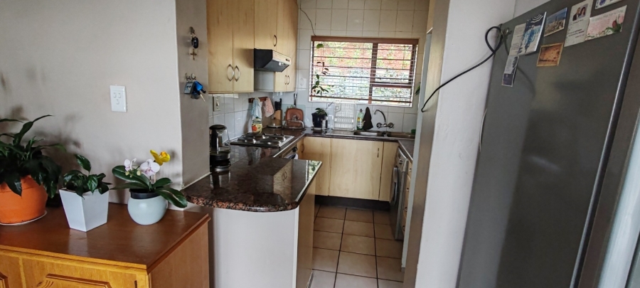 2 Bedroom Property for Sale in Constantia Kloof Gauteng