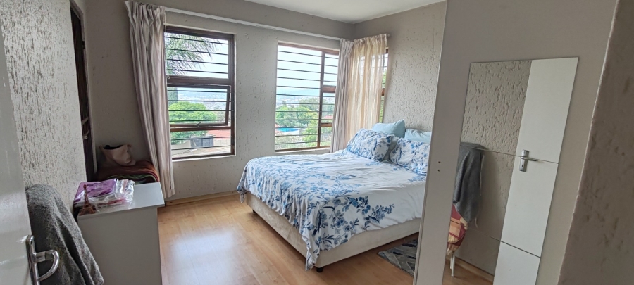 2 Bedroom Property for Sale in Constantia Kloof Gauteng