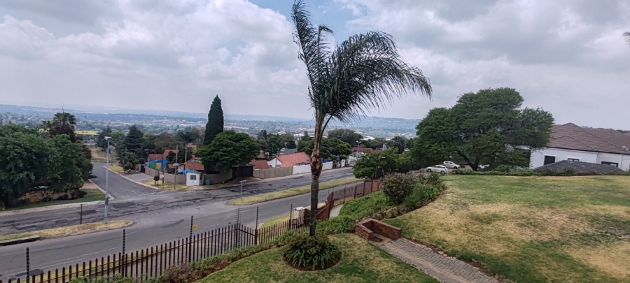 2 Bedroom Property for Sale in Constantia Kloof Gauteng