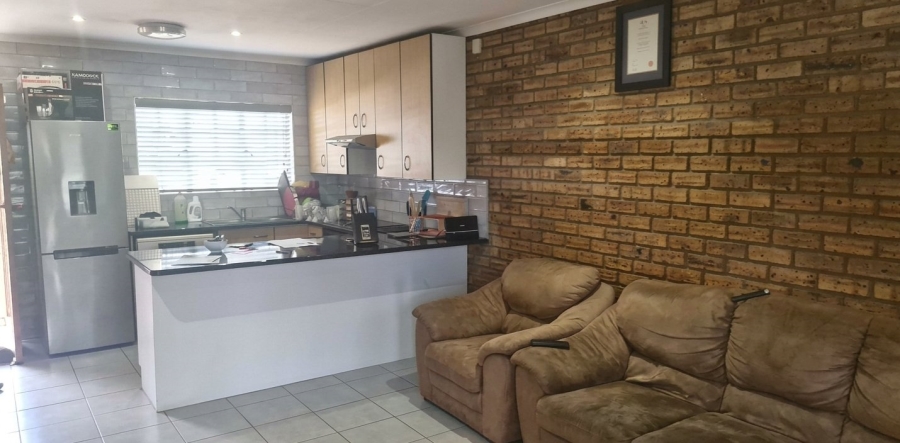 3 Bedroom Property for Sale in Rangeview Gauteng