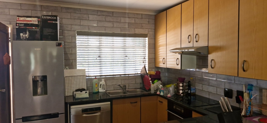 3 Bedroom Property for Sale in Rangeview Gauteng