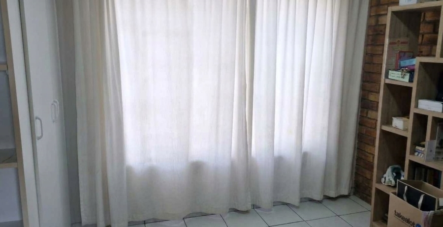 3 Bedroom Property for Sale in Rangeview Gauteng