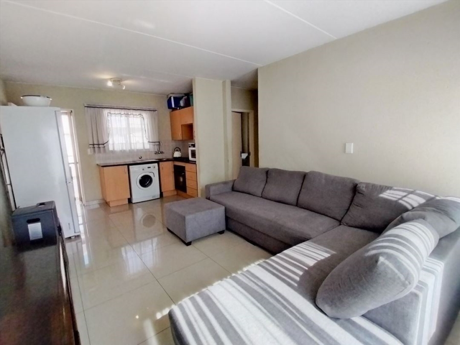 2 Bedroom Property for Sale in Klippoortje Gauteng