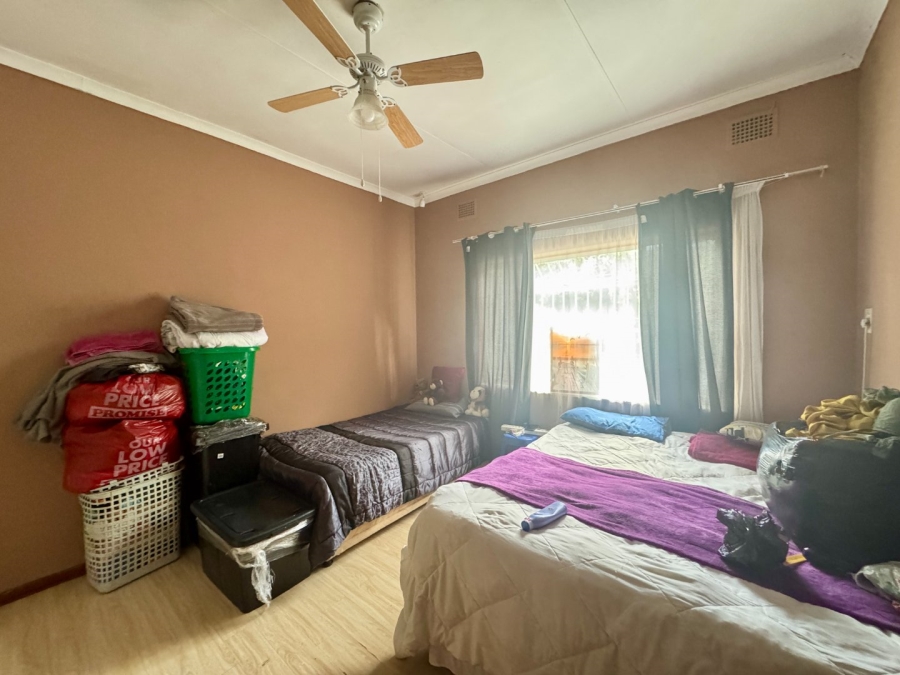 8 Bedroom Property for Sale in Lyttelton Manor Gauteng