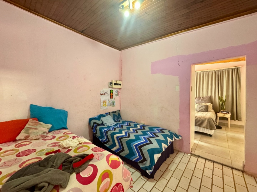 8 Bedroom Property for Sale in Lyttelton Manor Gauteng