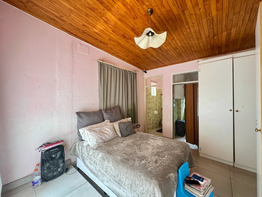 8 Bedroom Property for Sale in Lyttelton Manor Gauteng