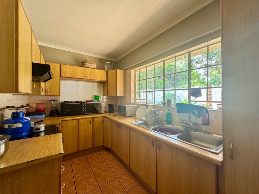 8 Bedroom Property for Sale in Lyttelton Manor Gauteng