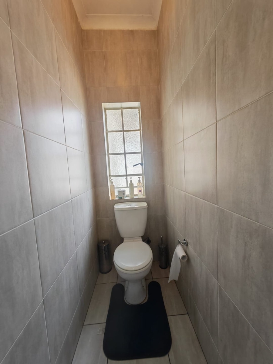 3 Bedroom Property for Sale in Wychwood Gauteng