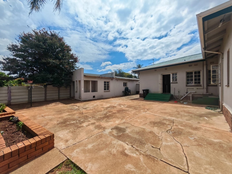 3 Bedroom Property for Sale in Wychwood Gauteng