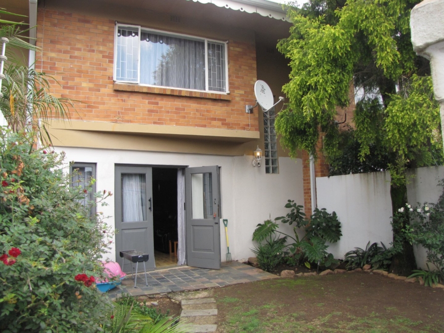 2 Bedroom Property for Sale in Farrarmere Gauteng