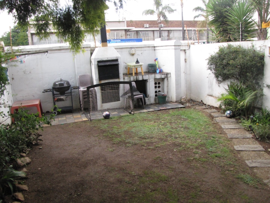 2 Bedroom Property for Sale in Farrarmere Gauteng