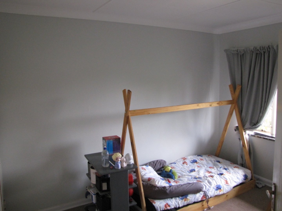 2 Bedroom Property for Sale in Farrarmere Gauteng