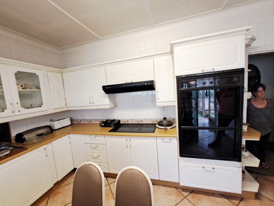 3 Bedroom Property for Sale in Rustivia Gauteng