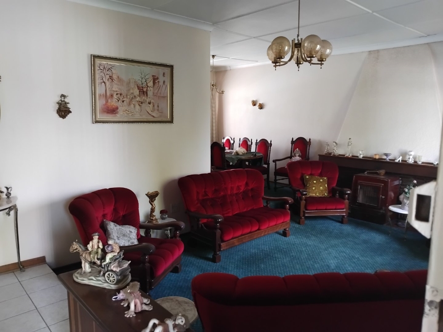 3 Bedroom Property for Sale in Rustivia Gauteng