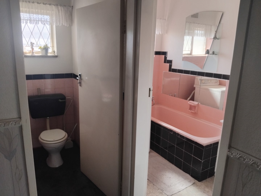 3 Bedroom Property for Sale in Rustivia Gauteng