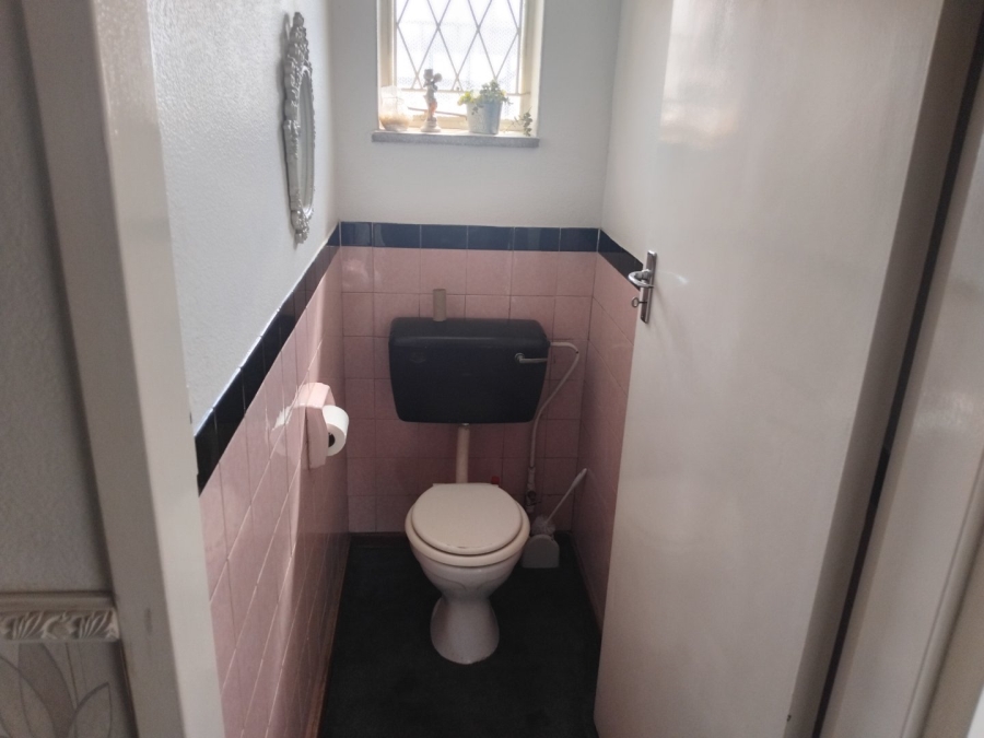 3 Bedroom Property for Sale in Rustivia Gauteng