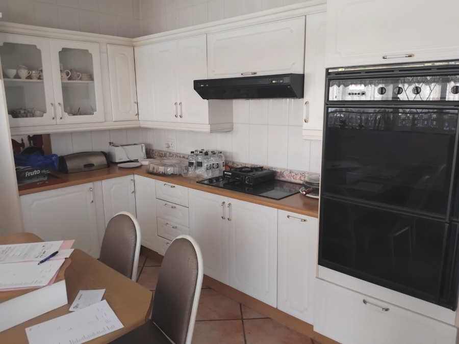 3 Bedroom Property for Sale in Rustivia Gauteng