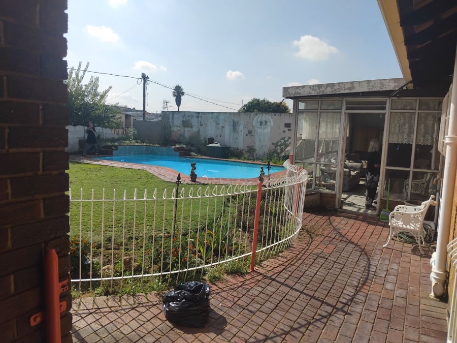 3 Bedroom Property for Sale in Rustivia Gauteng