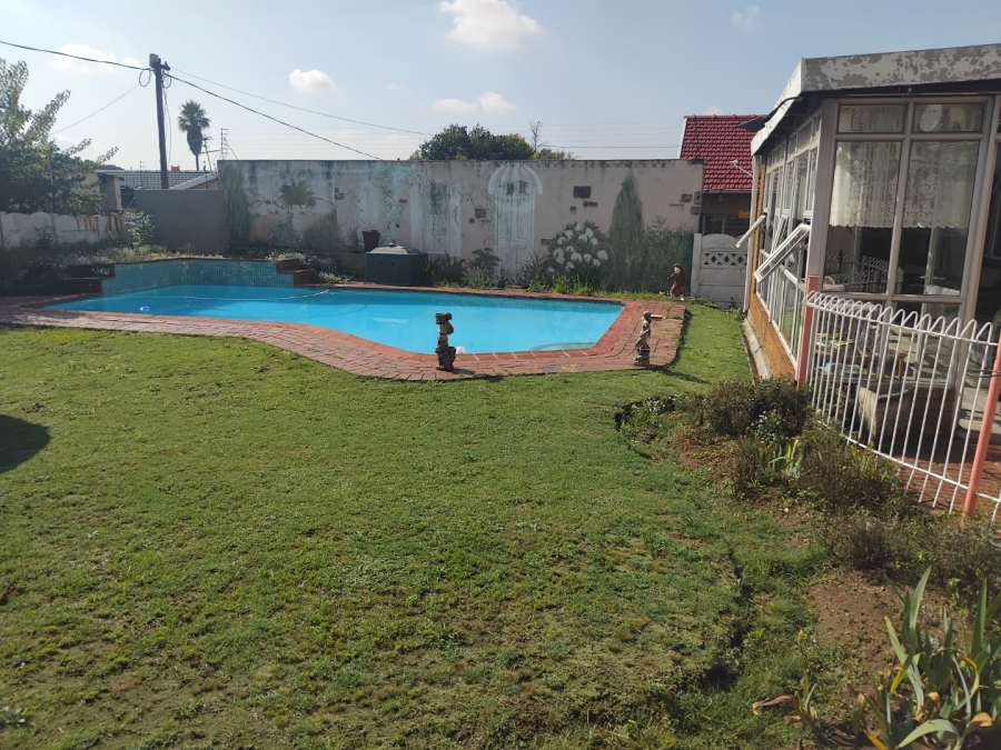 3 Bedroom Property for Sale in Rustivia Gauteng