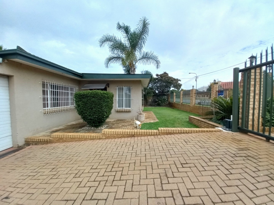 4 Bedroom Property for Sale in Elsburg Gauteng