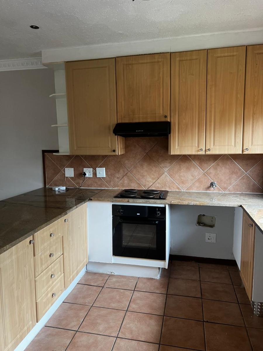 To Let 3 Bedroom Property for Rent in Monavoni Gauteng