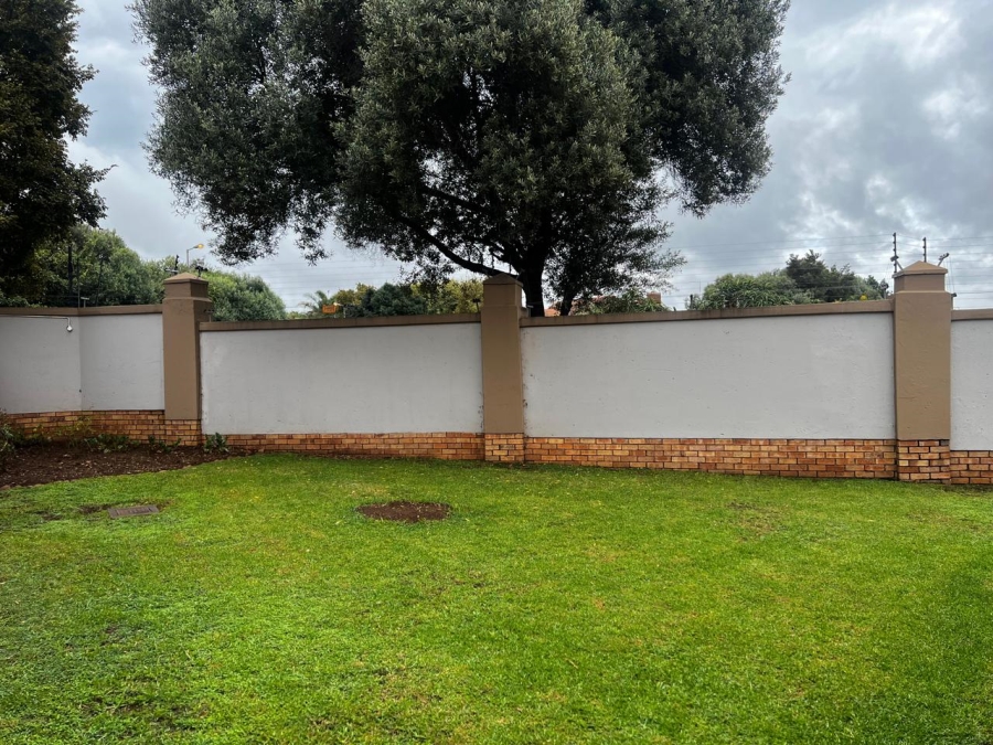 To Let 3 Bedroom Property for Rent in Monavoni Gauteng