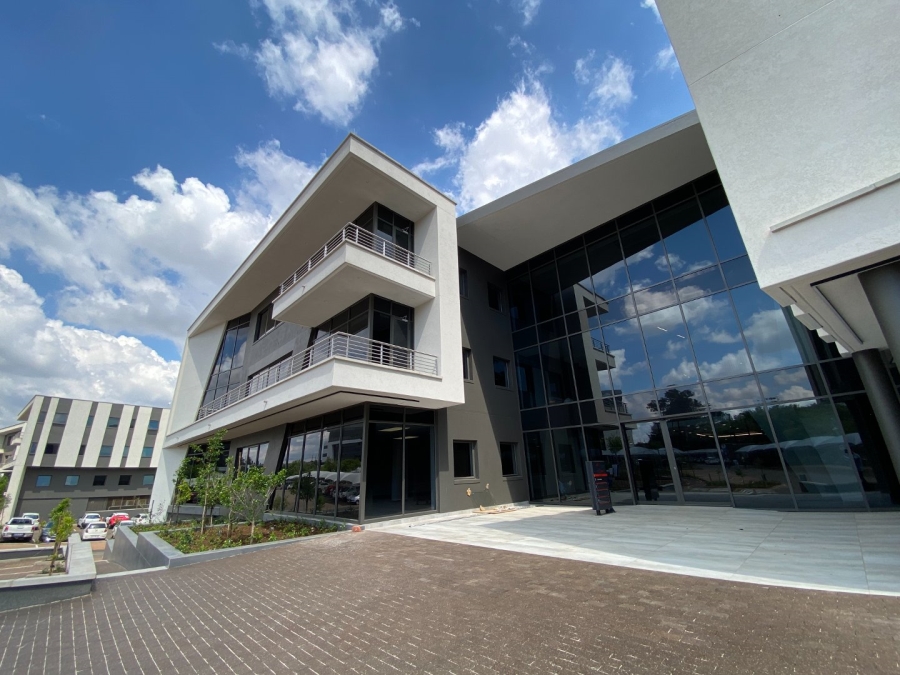 To Let commercial Property for Rent in Die Hoewes Gauteng