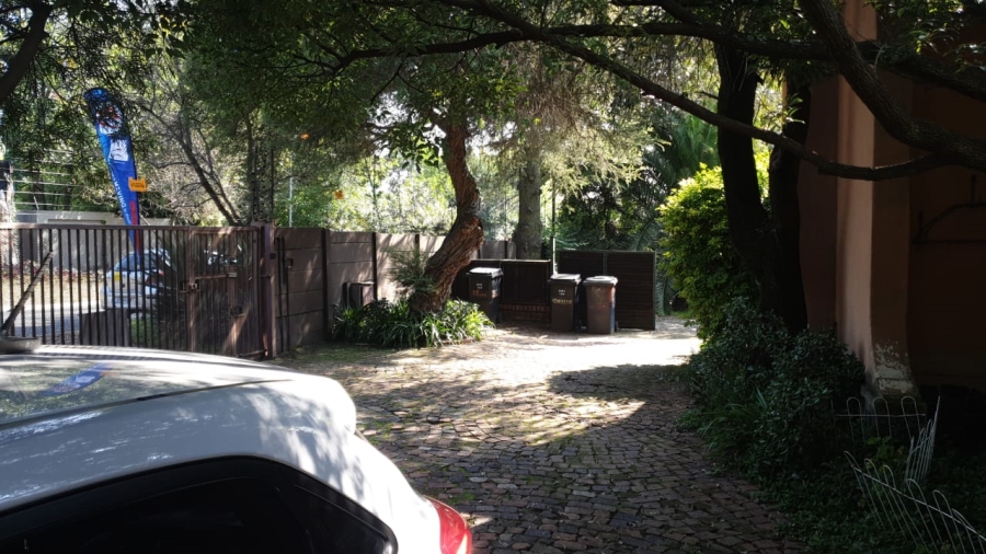 5 Bedroom Property for Sale in Buccleuch Gauteng